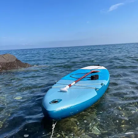 Nelinda Waterfront לינה וארוחת בוקר
