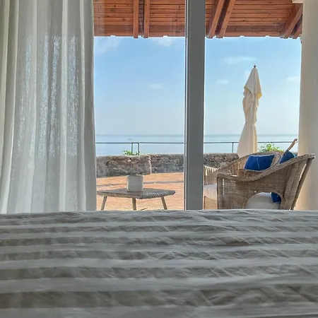לינה וארוחת בוקר Nelinda Waterfront