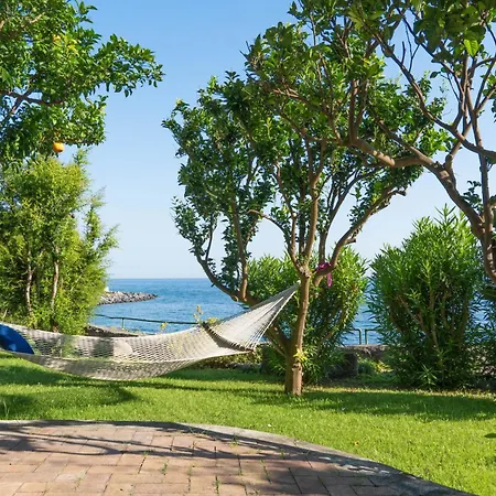 Nelinda Waterfront * Casamicciola Terme